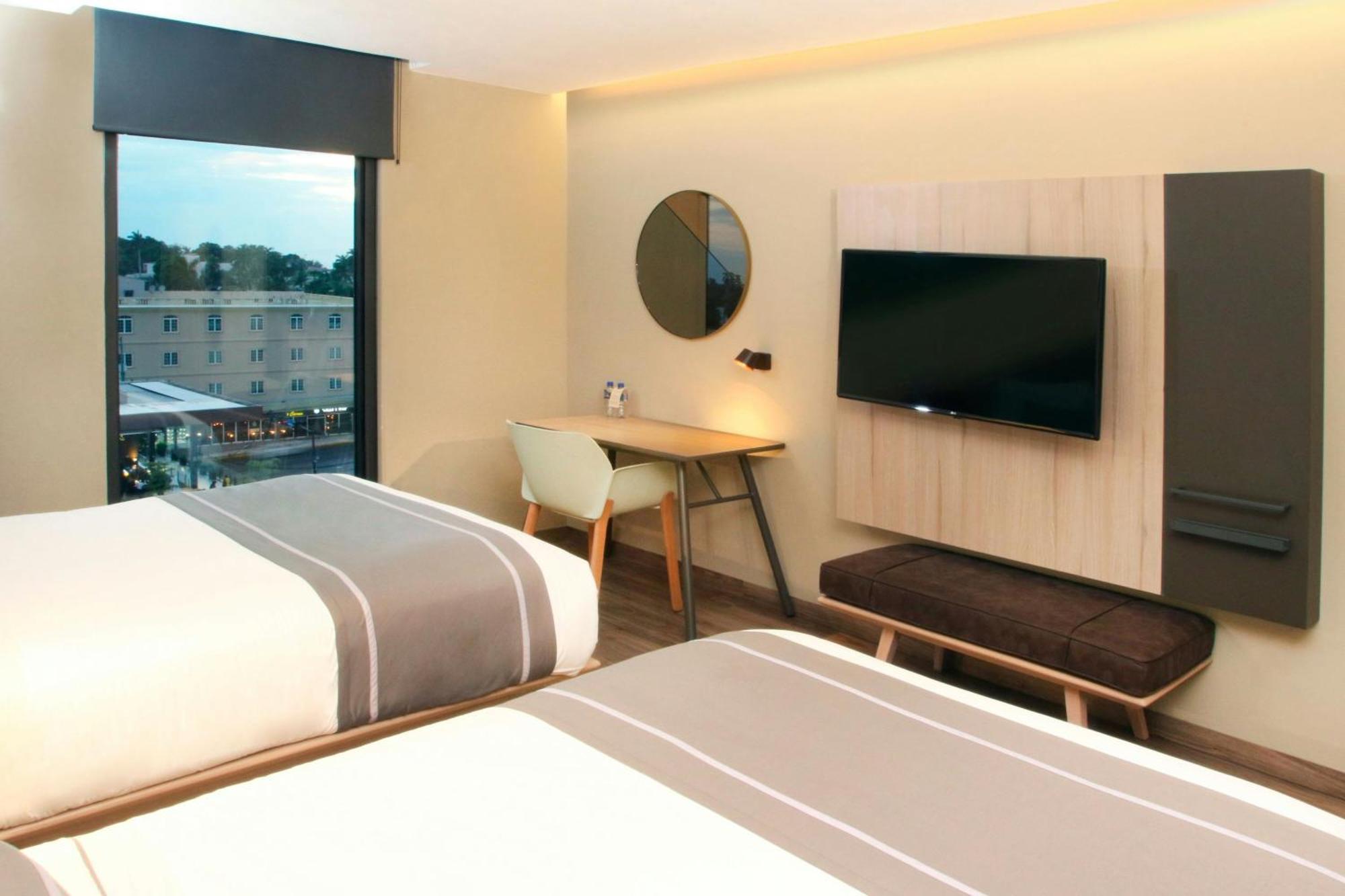 City Express Plus By Marriott Tampico Buitenkant foto